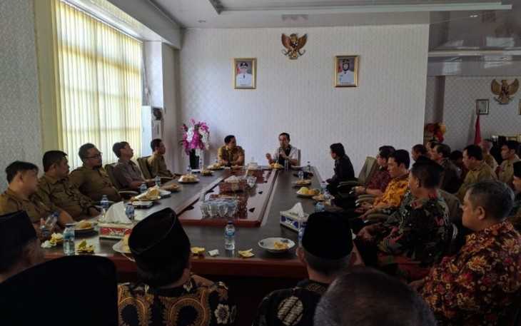 Bupati Rejang Lebong Ahmad Hijazi Lakukan Kunjungan Kerja di Kabupaten Kaur 