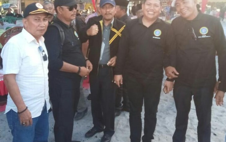 Kepala Dinas Pendidikan Kabupaten Batu Bara Ilyas Sitorus SE M.Pd (Tenggah) bersama ketua Kadin Batu Bara Ok Faisal Djalil.