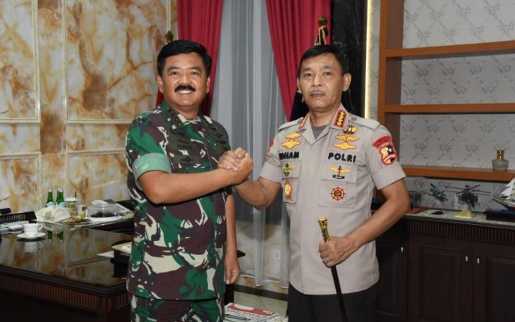 Panglima TNI saat Menerima Kunjungan Perdana Kapolri