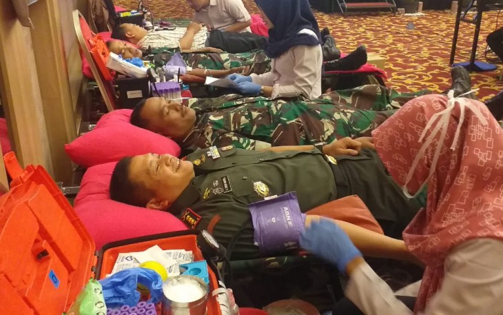 Personel Kodim Depok Donorkan Darahnya