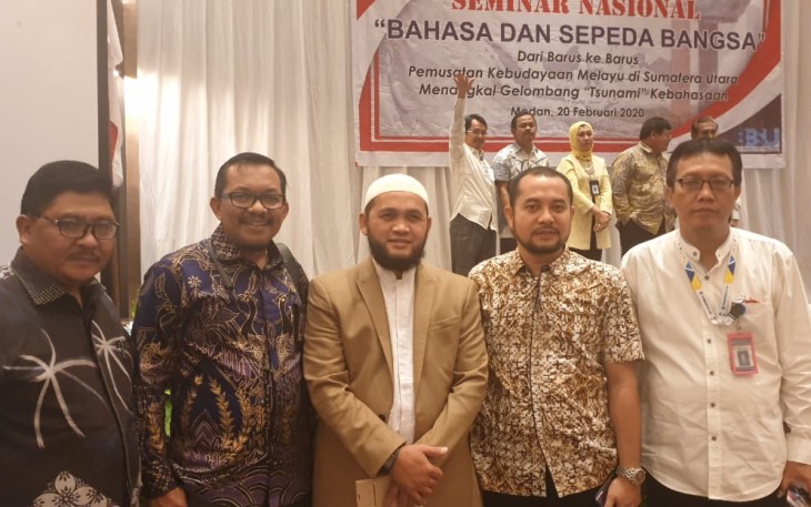 Seminar Nasional Bahasa dan Sepeda Bangsa