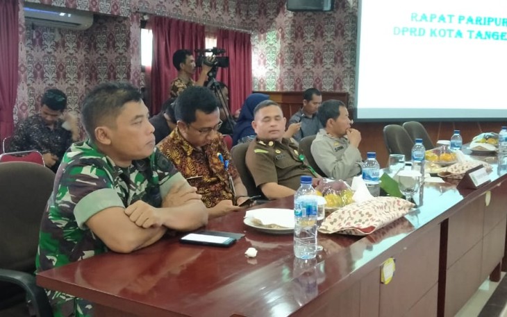 Kapten Arh Wahyu Suko S. Hadiri Rapat Paripurna DPRD Penyampaian 2 Raperda