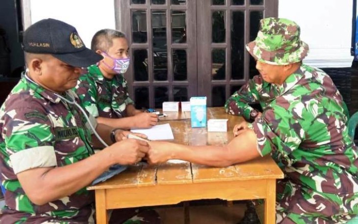 Kesehatan Satgas TMMD Reguler Pekalongan Dicek Rutin