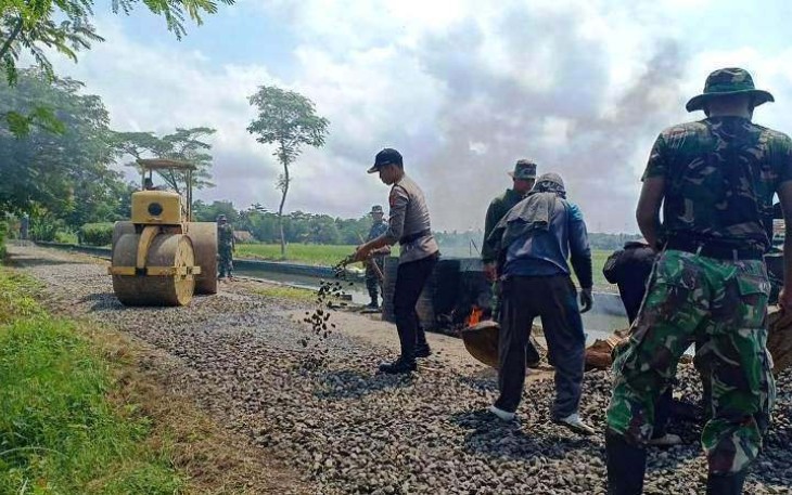 TMMD Reguler Rekatkan Sinergitas TNI-Polri di Pekalongan