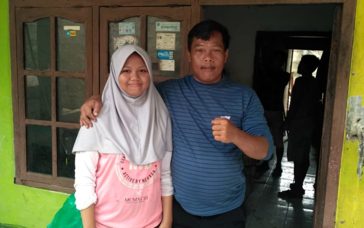 Safira (15) anak semata wayang bapak Alamsyah 