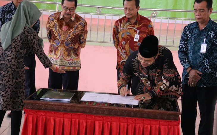 Bupati Bundra Jaya Teken MoU Dengan Bank Bengkulu 