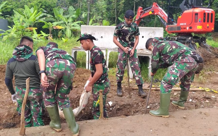Satgas TMMD 107 Kodim 0508/Depok Serbu Sasaran Pembuatan Drainase