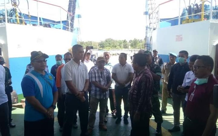 Bupati SBB Minta Masyarakat Tak Panik dan Jaga Kesehatan