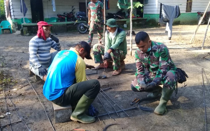 Satgas Pra TMMD Rangkai Besi di Nagori Puli Buah