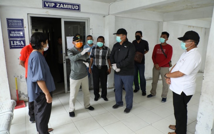 Bupati Surya Pastikan Kesiapan Posko Gugus Tugas Penanganan Corona