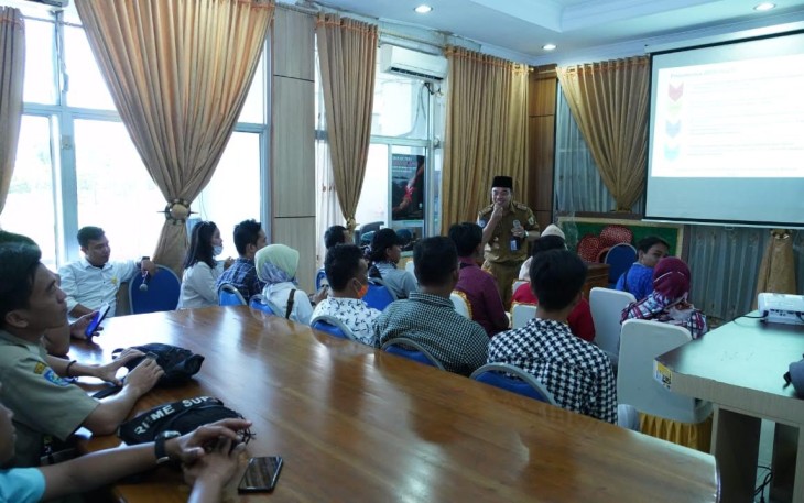 Direktur Rumah Sakit M.Yunus dr. Zulkimaulub Ritonga saat melakukan pemaparan