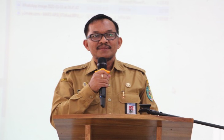 Kepala Dinas Pendidikan Kabupaten Batu Bara Ilyas Sitorus SE MPd saat membuka Acara Seminar Pendidikan "Merdeka Belajar"