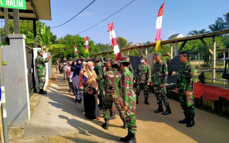 Warga Lepas Satgas TMMD ke 107 ke Kesatuan Masing-Masing 