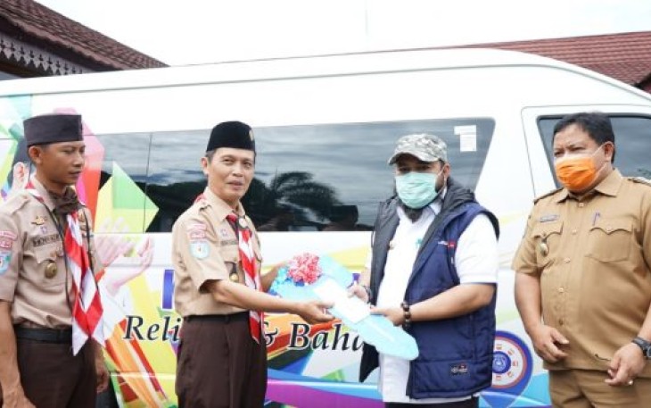 Wali Kota Bengkulu Helmi Hasan Hibahkan Mobil Operasional Untuk Pramuka
