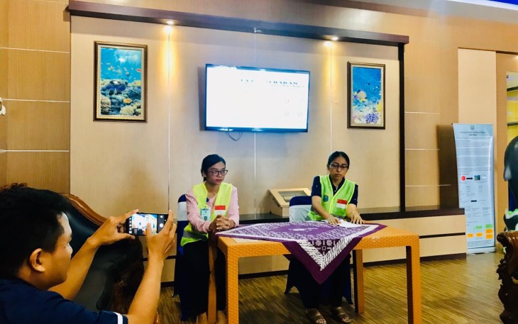 Tim Satgas Covid-19 dr.Rosenda pada saat press conference di Kantor Bupati Kabupaten Raja Ampat pukul 10.00 Wit