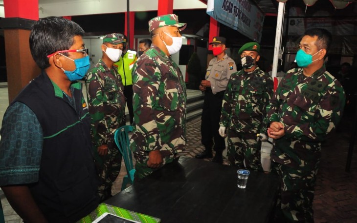 Suasana Peninjuan Posko Penanganan Covid-19 