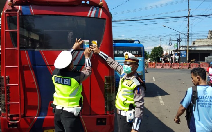 Satlantas Intensif Beri Imbauan Pada Masyarakat Cegah Covid-19 