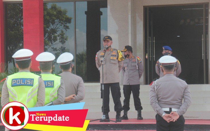 Kabag Ops Polda Kepri Kombes Pol Yerry Oskag S.IK saat berikan arahan dalam apel persiapan Operasi Ketupat Seligi 2020
