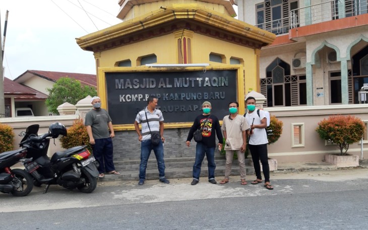 Perhimpunan Dokter Hewan Cabang Sumut Bersama ISSI Labuhanbatu Semprot Disinfektan di Rumah Ibadah