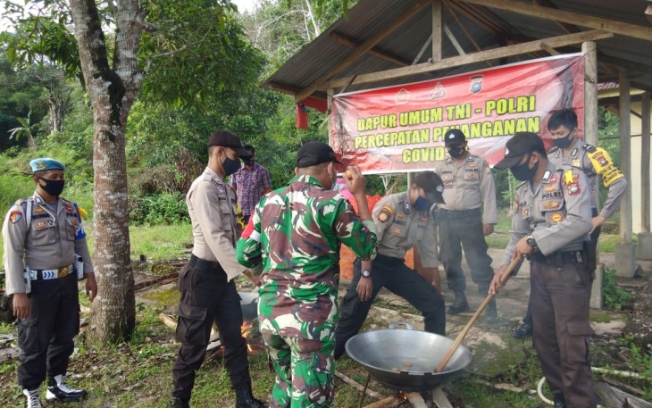 TNI-Polri Bersinergi Buka Dapur Umum