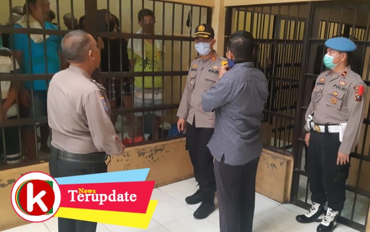 Kapolres Labuhanbatu Tinjau Sel Tahanan 