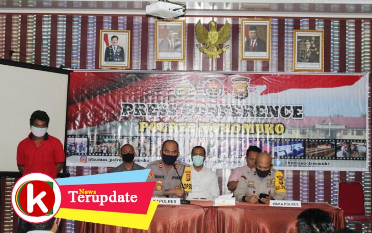 Konferensi Pers Polres Mukomuko. foto (Tribratanewsbengkulu.com)