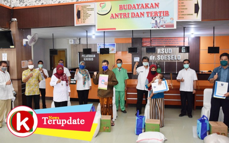Bupati Tegal Lepas Kepulangan Tiga Pasien Sembuh dari Covid-19