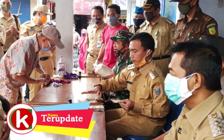 Bupati Batang Pimpin Operasi Pasar Stabilkan Harga Gula Pasir