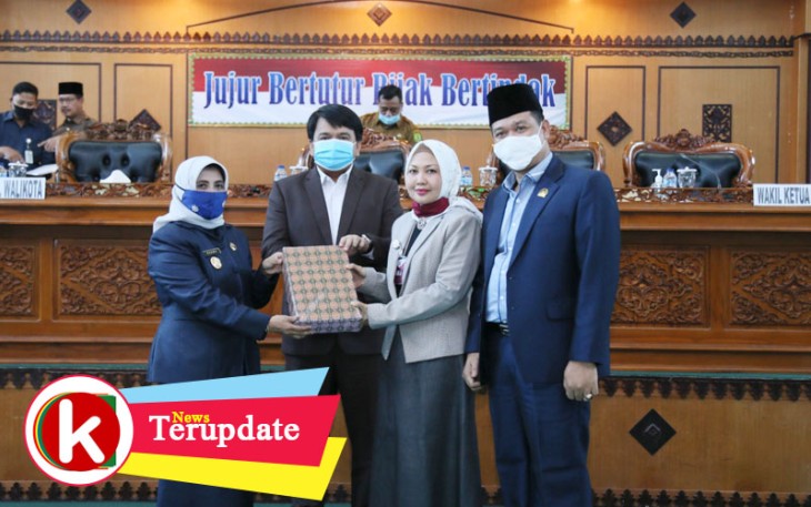 Plt Walikota Tanjungpinang Sampaikan Ranperda Pertanggungjawaban APBD 2019