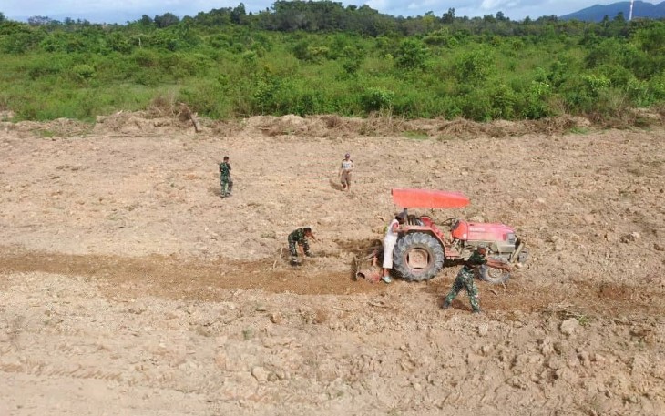 Spotmar Lanal Kendari Manfaatkan Lahan Kosong Dukung Program Ketahanan Pangan