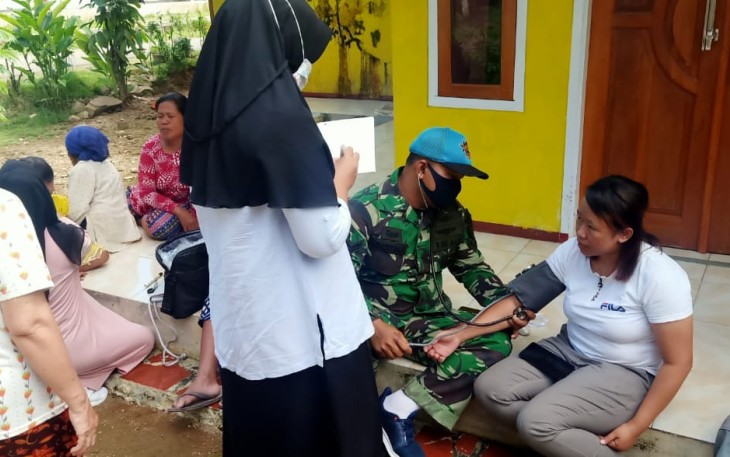 Tim Kesehatan TMMD Kodim Subang Gandeng Klinik Bima Medika