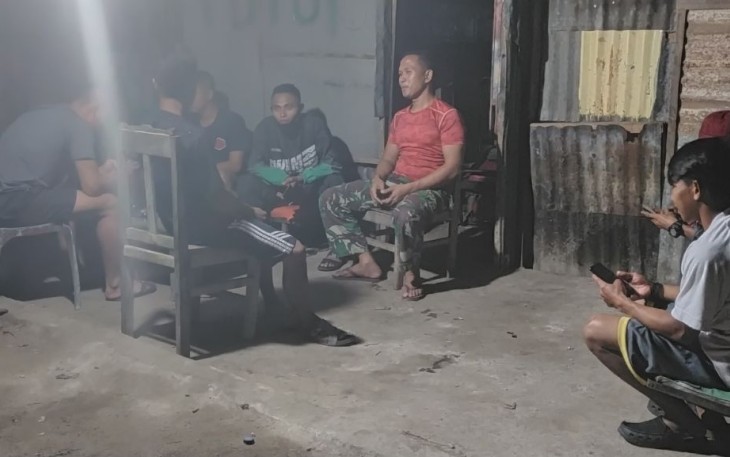 Satgas TMMD manfaatkan waktu rehat untuk bersilaturahmi
