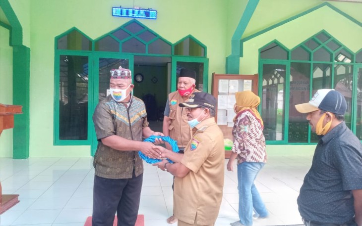 Pemda SBB Sumbang 20 Hewan Qurban Untuk Warga