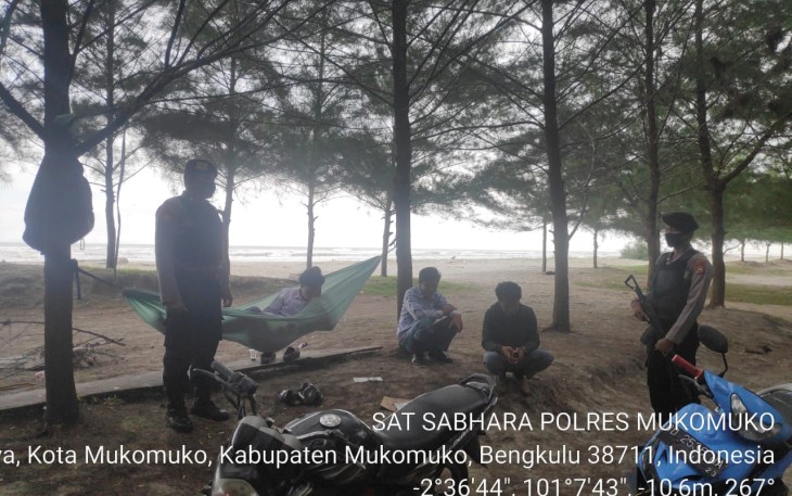 Polres Mukomuko Polda Bengkulu Binluh Adaptasi Kebiasaan Baru