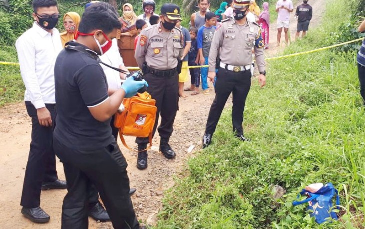 Tim Inafis Polres Bengkulu Olah TKP Temuan Mayat Bayi di Timur Indah