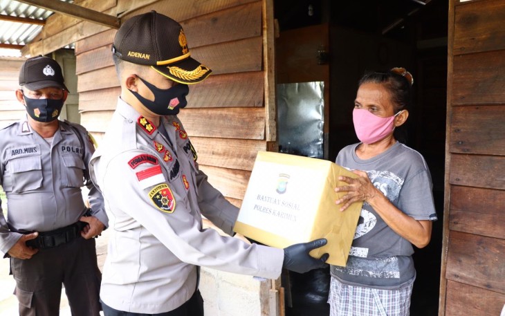 Polres Karimun Baksos dalam Rangka HUT ke-75 Kemerdekaan RI 
