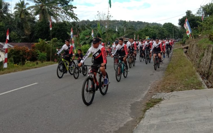 Yonif 725/Wrg Pawai Sepeda