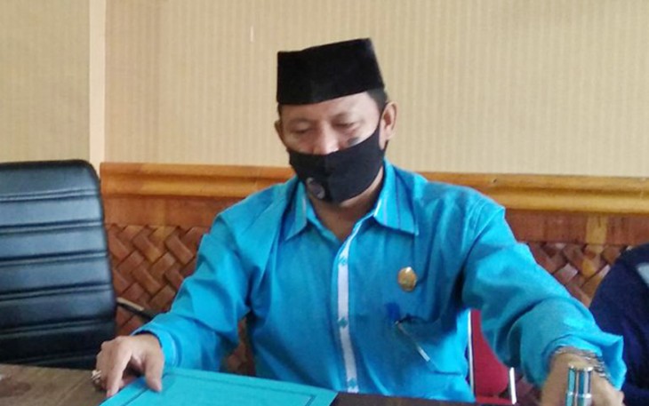 Kadisdikbud Aceh Singkil Khalilullah saat ditemui wartawan.
