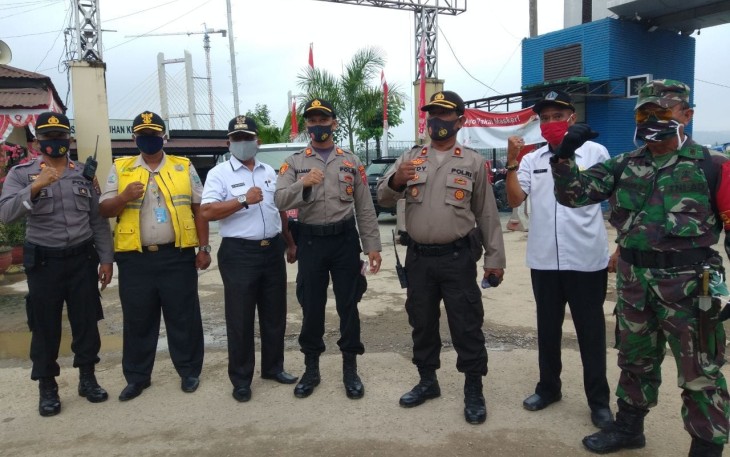 Kodim 1417/ Kendari dan Pemerintah Bagikan 1000 Masker Gratis