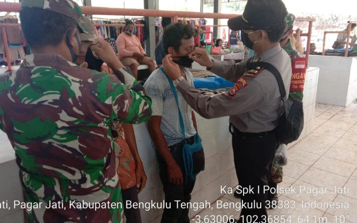 Polsek Pagar Jati Bersama Tripika Sosialisasi Protokol Kesehatan dan Maklumat Kapolri