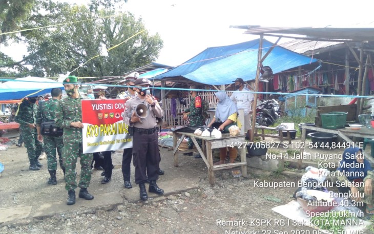 TNI/POLRI Gelar Operasi Yustisi di Pasar Kutau