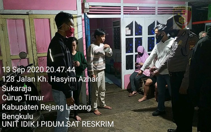 Polisi olah TKP