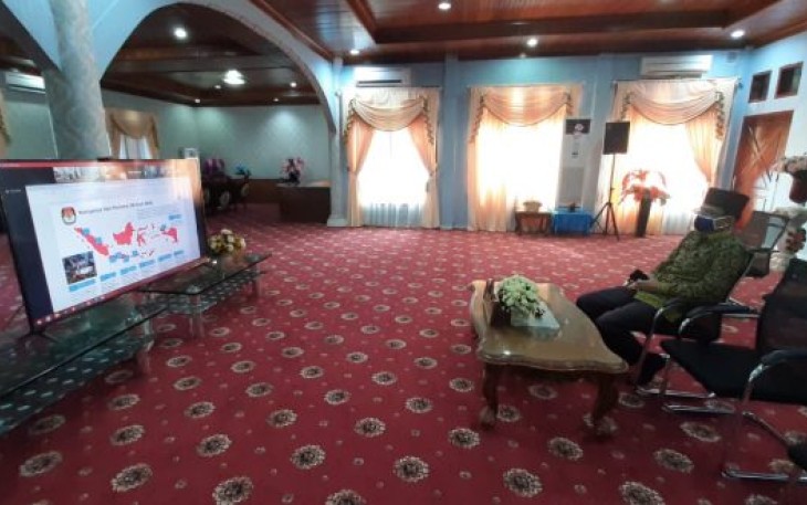Kepala Kesbangpol Kota Bengkulu Riduan Mengikuti Vidcon