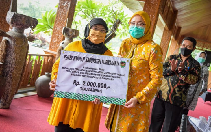 Pekerja yang di PHK di Purwakarta Dapat Bantuan Sosial Dari Pemerintah