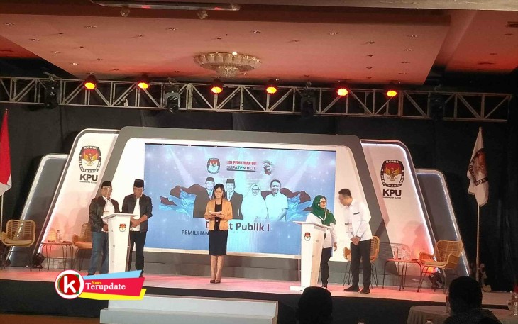 Debat Publik I Pemilihan Bupati dan Wakil Bupati Blitar tahun 2020 (foto: Faisal NR / Klikwarta.com) 