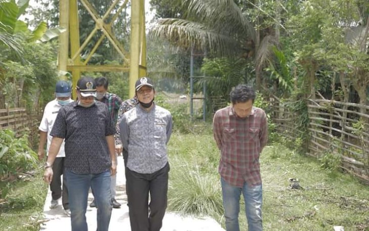 Ketua dan Waka I DPRD Pantau Jembatan Rusak di Dua Lokasi Kecamatan Pino