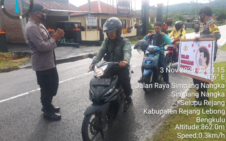 Polsek Curup Gelar Razia Prokes Covid-19 Didepan Mako