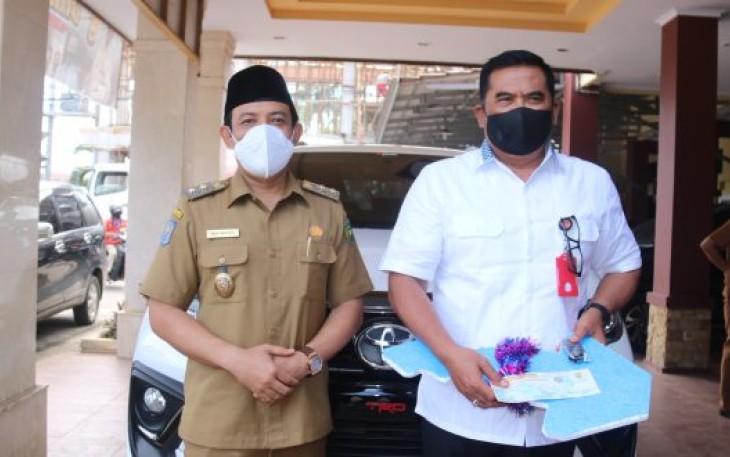 Pemkot Hibahkan 1 Unit Mobil Untuk Dit Reskrimsus Polda Bengkulu