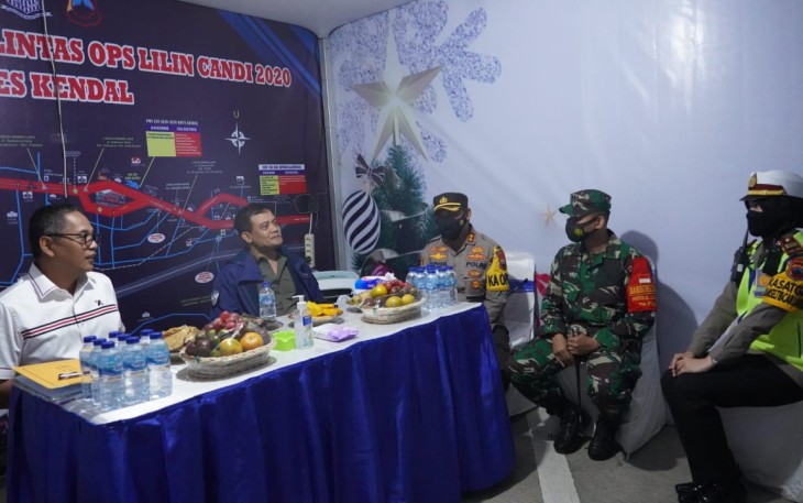 Kapolda Jawa Tengah Irjen Pol Drs Ahmad Luthfi SH SSt MK Melaksanakan Pengecekan ke Pospam Restarea di Km 391 A Kecamatan Gemuh Blanten Kendal