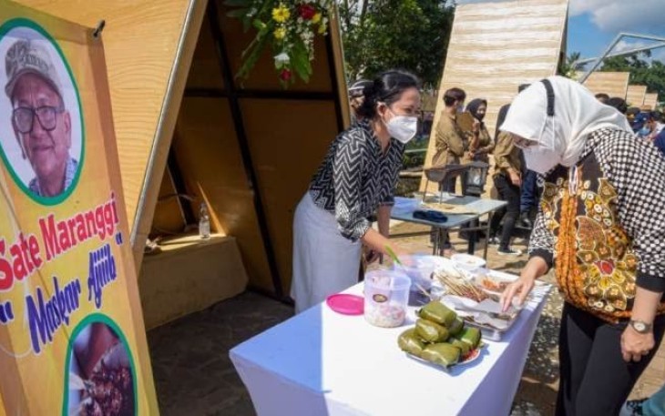 Bupati Purwakarta Anne Ratna Mustika Bersama Peserta Lomba Dalam Festival Maranggi 2020